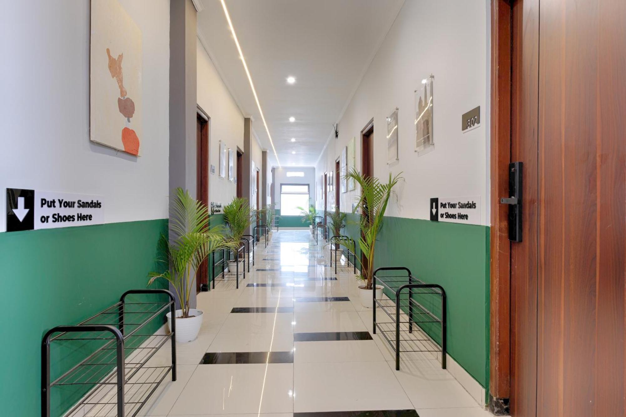 Hubs Hostel ยอกยาการ์ตา ภายนอก รูปภาพ